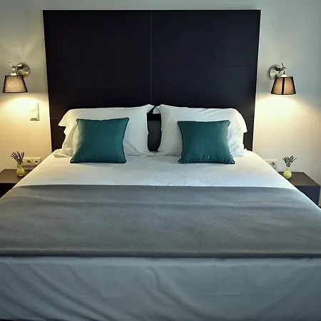 Lozenge Hotel